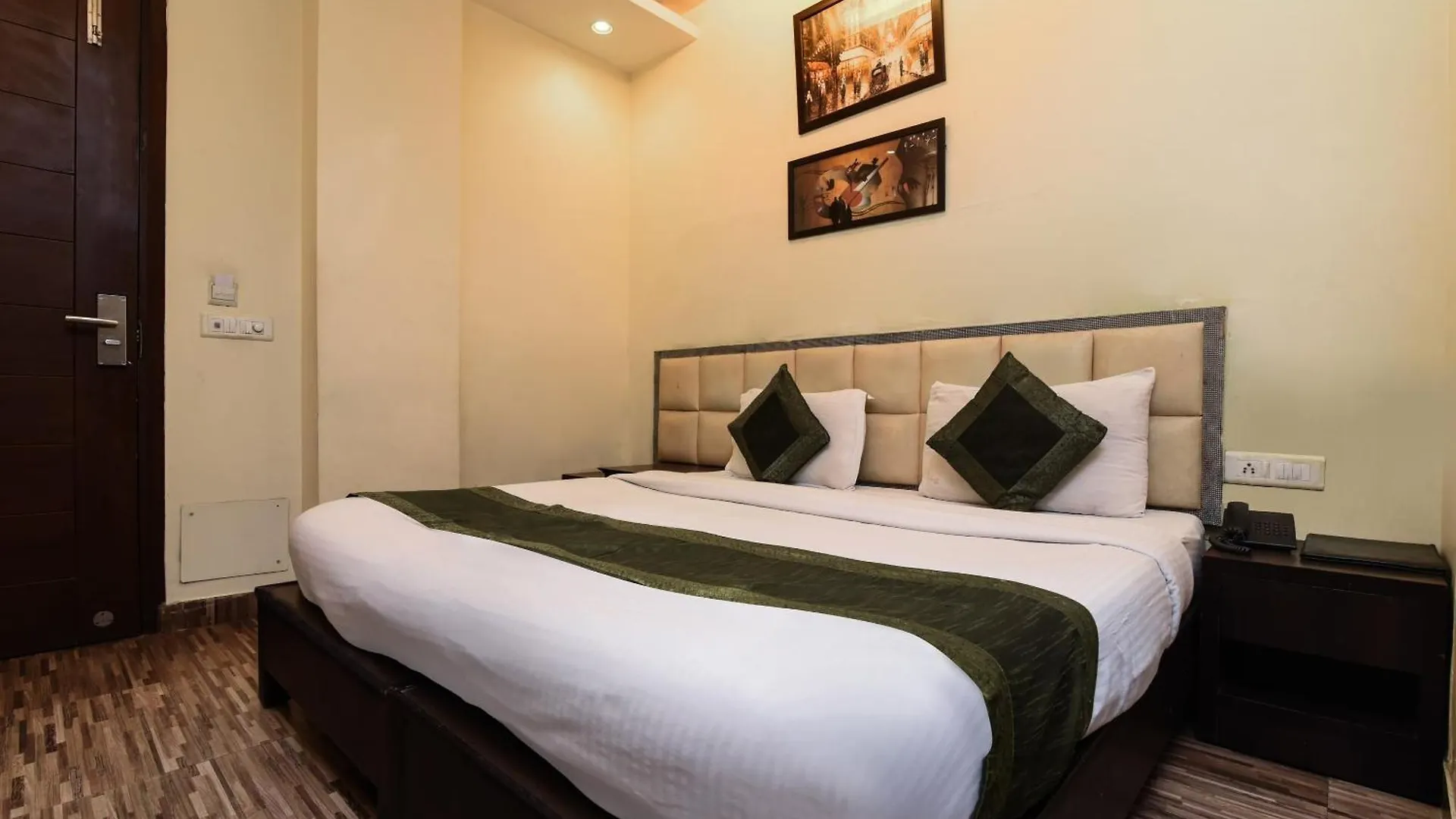 ****  Hotel O The Olive Inn Delhi  India