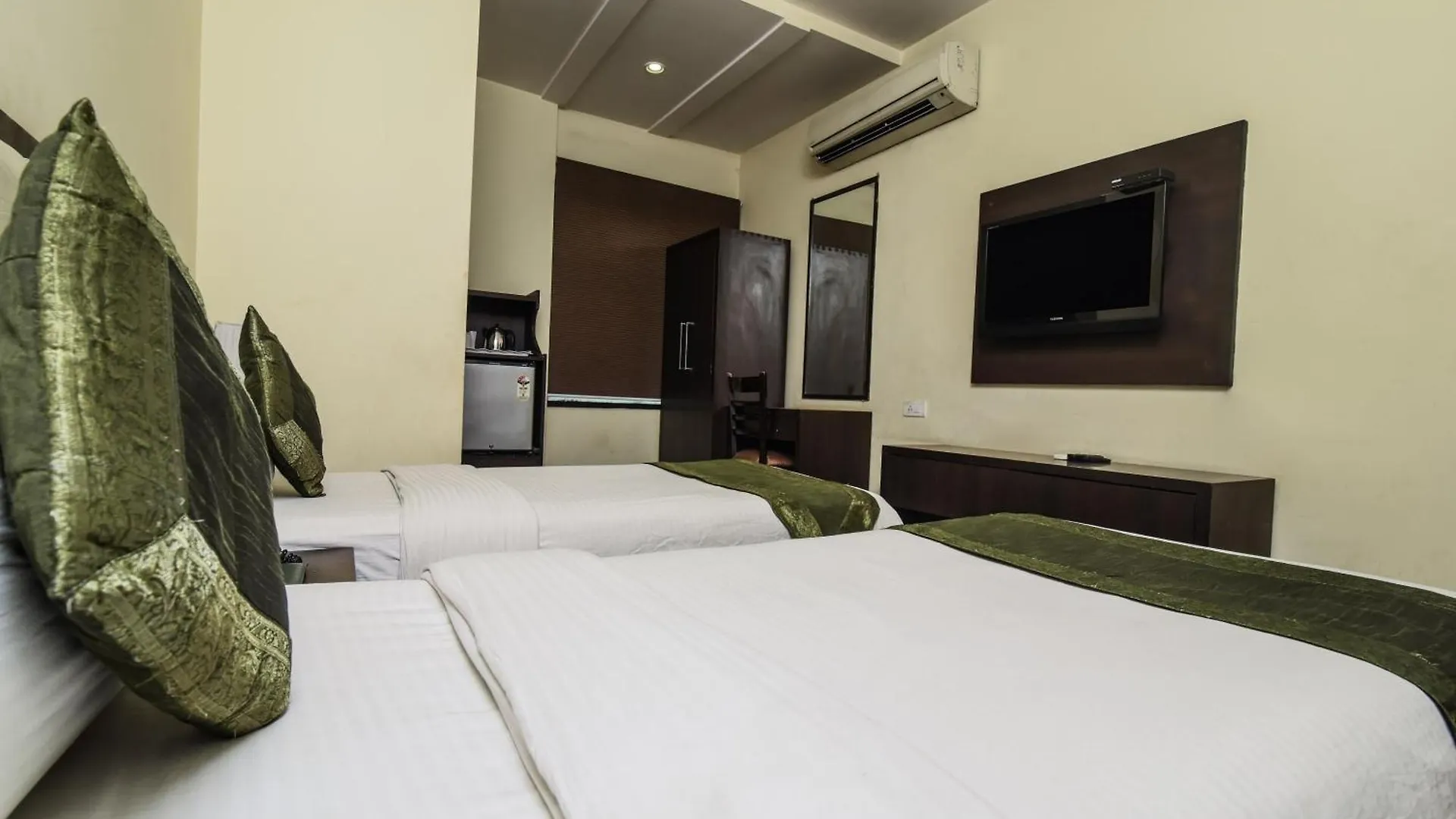 Hotel O The Olive Inn Delhi   Delhi (National Capital Territory of India)