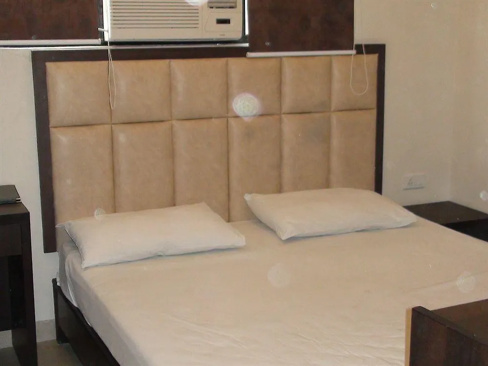Hotel O The Olive Inn Delhi   Delhi (National Capital Territory of India)