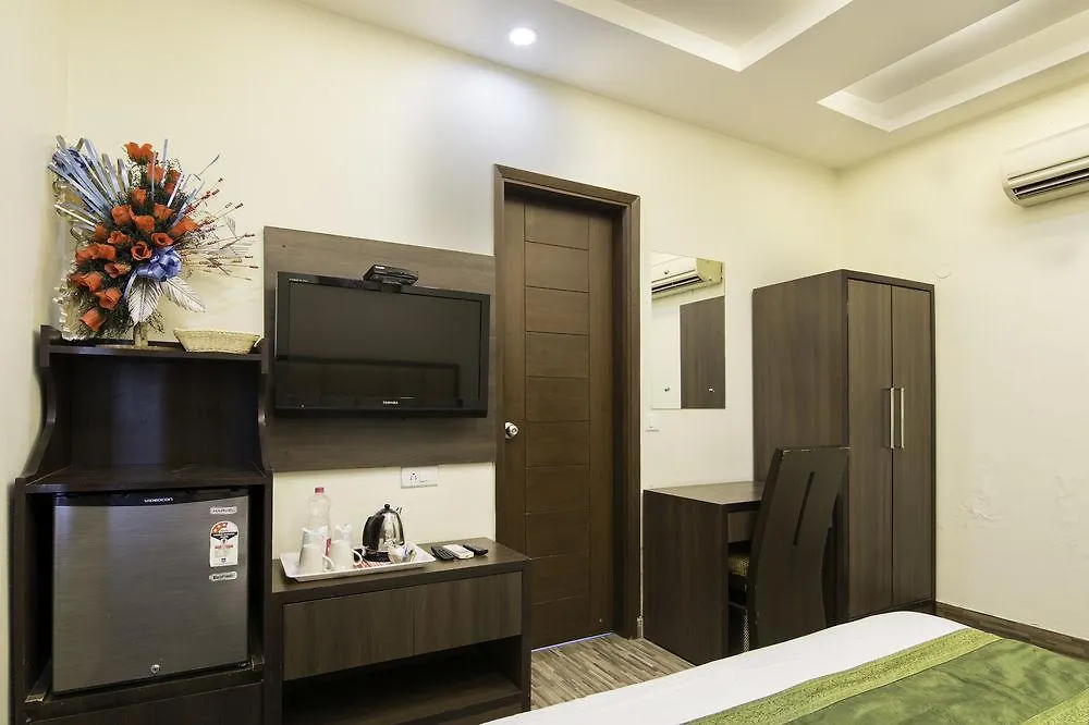 Hotel O The Olive Inn Delhi   Delhi (National Capital Territory of India)