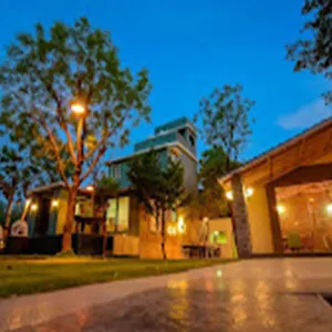 banjara-hills-jungle-lodge.udaipurhotels.org/