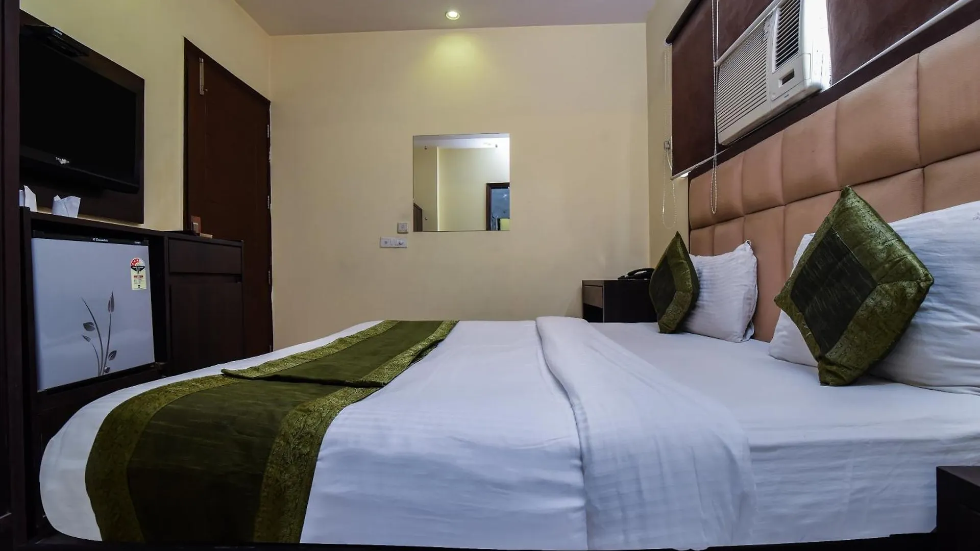 Hotel O The Olive Inn Delhi
