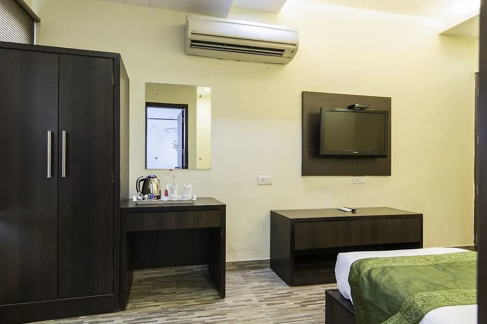 Hotel O The Olive Inn Delhi   Delhi (National Capital Territory of India)